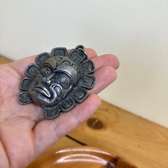 Coastal Salish Haida Sun Necklace Pendant Vintage Indigenous Pewter Jewelry - Picture 3 of 5